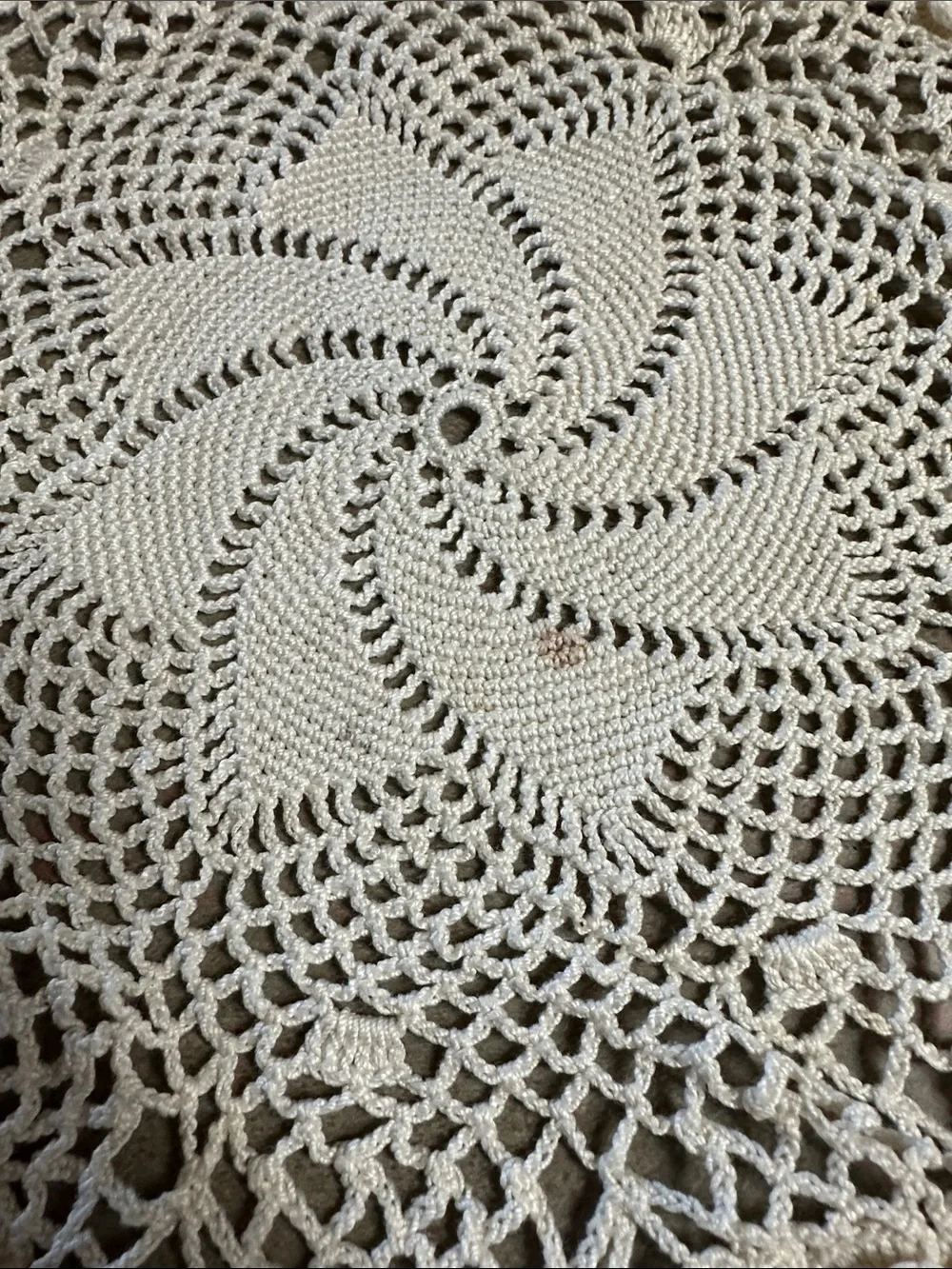 Vintage Handmade Crochet Lace Doilies White Set of 4 Pinwheel Rose